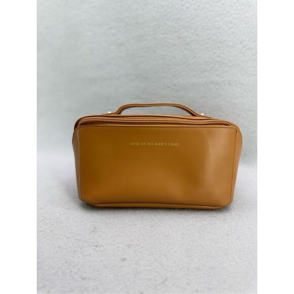 NWOT Rose Of No Man’s Land Brown Large Capacity Cosmetic Make Up Travel Bag - Picture 1 of 8